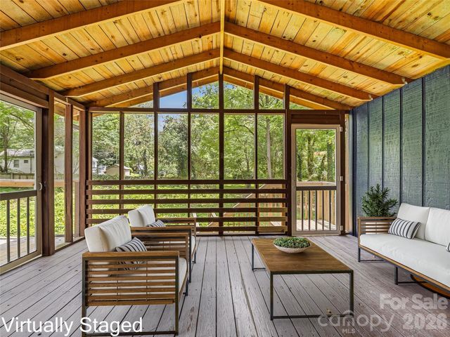 468 Governors View Road, Asheville, NC 28805