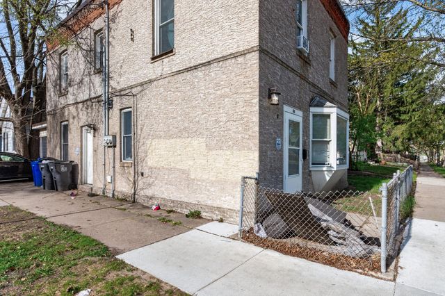 88 Cook Avenue W, Saint Paul, MN 55117