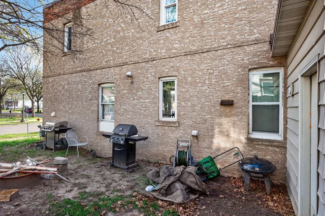 88 Cook Avenue W, Saint Paul, MN 55117
