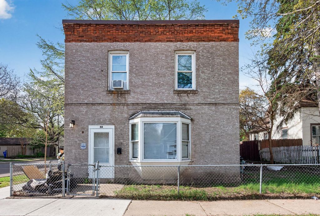 88 Cook Avenue W, Saint Paul, MN 55117