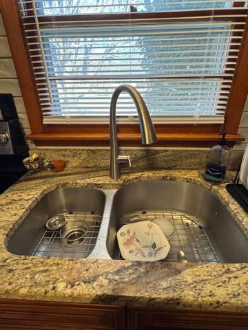 149 Cherokee Avenue, Russell Springs, KY 42642