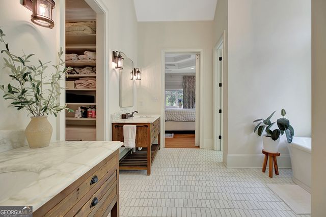 25 Paragon Point, Newnan, GA 30265