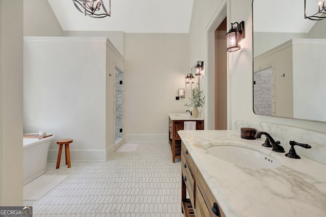 25 Paragon Point, Newnan, GA 30265