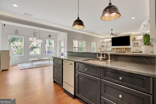 25 Paragon Point, Newnan, GA 30265