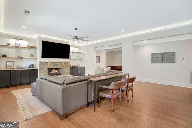 25 Paragon Point, Newnan, GA 30265