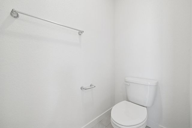 3389 Shaker Way, Sacramento, CA 95835