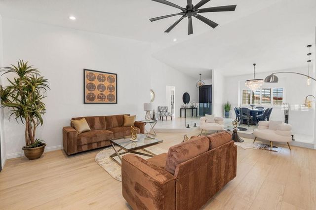 47215 Heliotrope Drive, Palm Desert, CA 92260