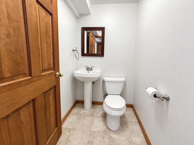 39 Ingleside, Lexington, MA 02420