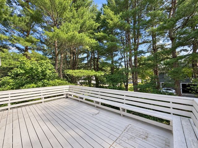 39 Ingleside, Lexington, MA 02420