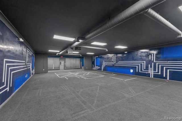 16914 E 9 Mile Road, Eastpointe, MI 48021