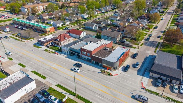 16914 E 9 Mile Road, Eastpointe, MI 48021