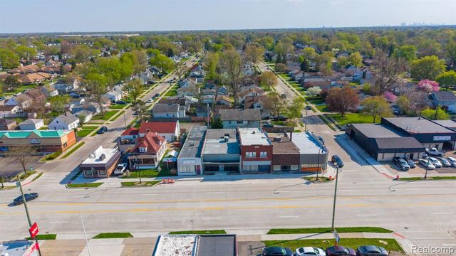 16914 E 9 Mile Road, Eastpointe, MI 48021