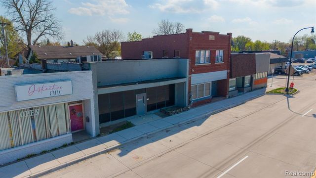 16914 E 9 Mile Road, Eastpointe, MI 48021