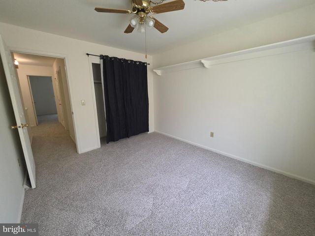 9 GRISTMILL DR, Dover, DE 19904