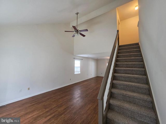 9 GRISTMILL DR, Dover, DE 19904