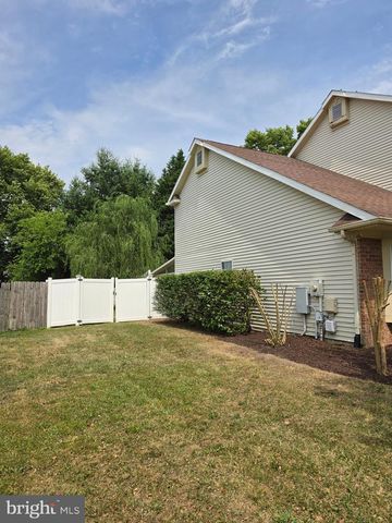 9 GRISTMILL DR, Dover, DE 19904