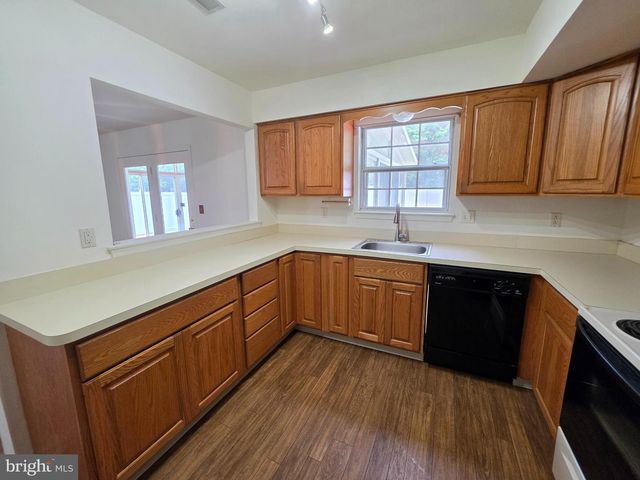 9 GRISTMILL DR, Dover, DE 19904