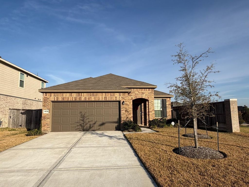 14731 Maple Pond Place, Conroe, TX 77302