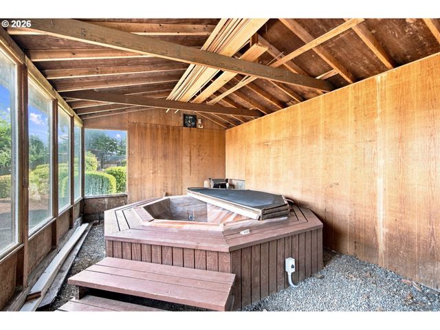 5236 Se EL CENTRO Way, Milwaukie, OR 97267