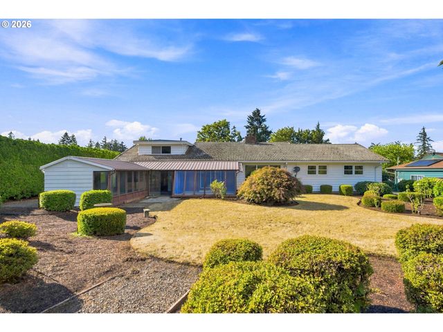 5236 Se EL CENTRO Way, Milwaukie, OR 97267