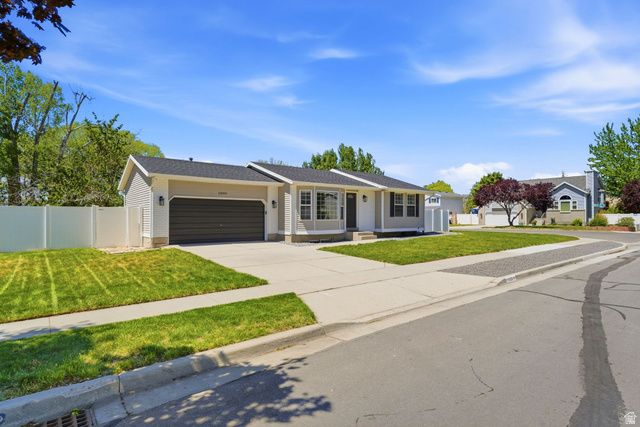 11058 S SANDY CREEK DR. DR, Sandy, UT 84094