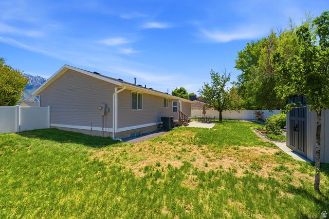 11058 S SANDY CREEK DR. DR, Sandy, UT 84094