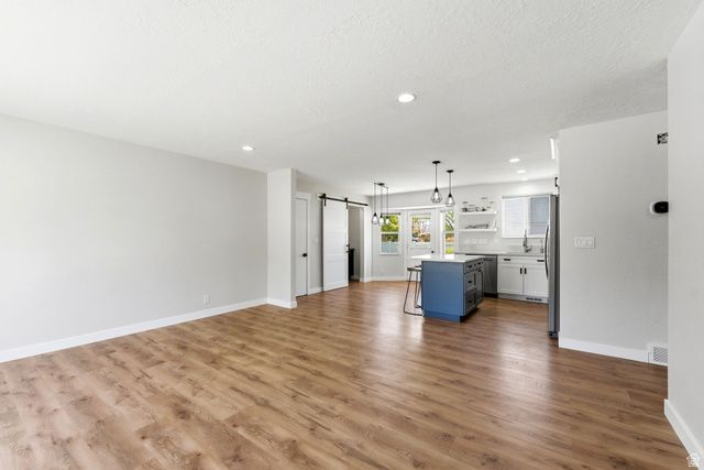 11058 S SANDY CREEK DR. DR, Sandy, UT 84094