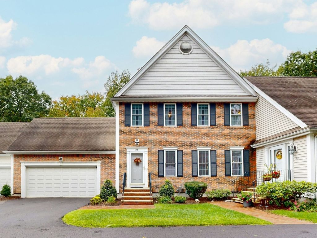 23 Turtlebrook Way 23, Medfield, MA 02052