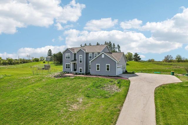 N140W17335 Cedar LANE, Germantown, WI 53022