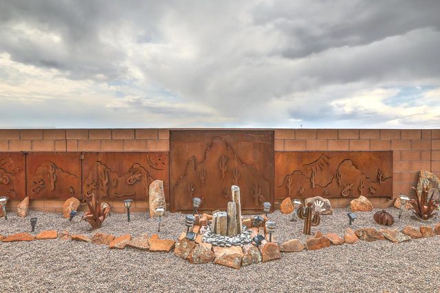 4293 Crowned Eagle Loop NE, Rio Rancho, NM 87144