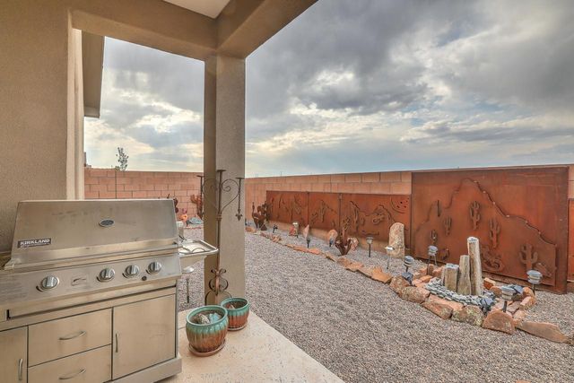 4293 Crowned Eagle Loop NE, Rio Rancho, NM 87144