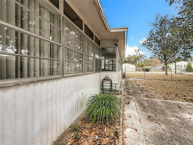 11084 NW 114TH STREET, Chiefland, FL 32626