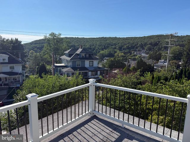 223 FRIEDENSBURG RD, Reading, PA 19606