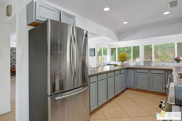 830 N Riverside Drive, Palm Springs, CA 92264