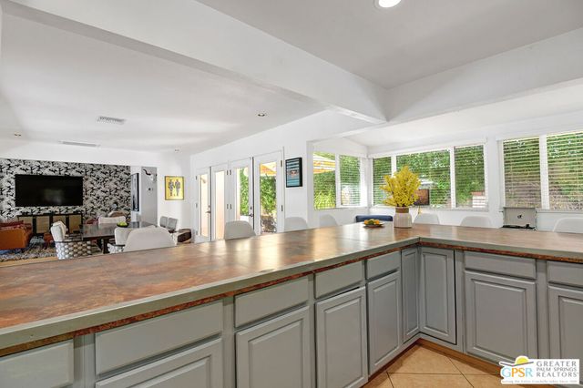 830 N Riverside Drive, Palm Springs, CA 92264