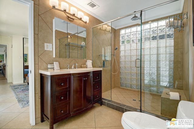 830 N Riverside Drive, Palm Springs, CA 92264