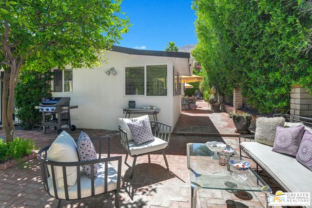 830 N Riverside Drive, Palm Springs, CA 92264