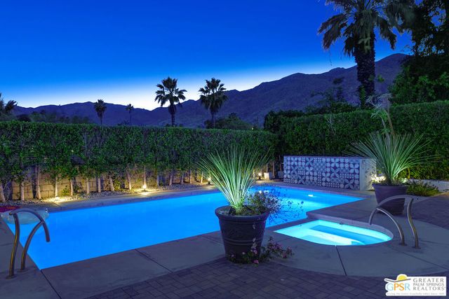 830 N Riverside Drive, Palm Springs, CA 92264