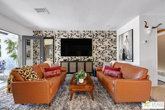 830 N Riverside Drive, Palm Springs, CA 92264