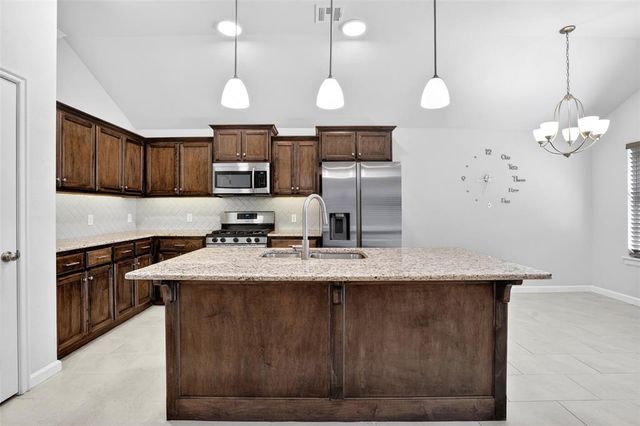 3045 NW 184th Terrace, Edmond, OK 73012