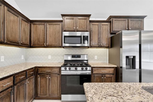 3045 NW 184th Terrace, Edmond, OK 73012