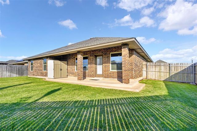 3045 NW 184th Terrace, Edmond, OK 73012