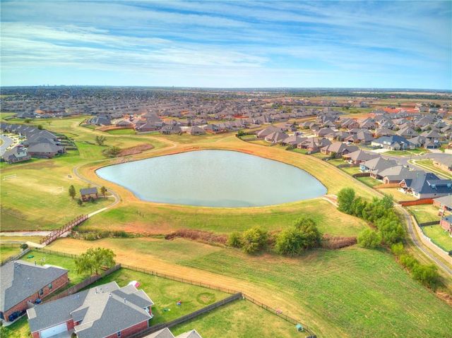 3045 NW 184th Terrace, Edmond, OK 73012