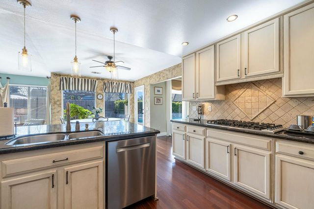 1754 Decatur Avenue, Clovis, CA 93611