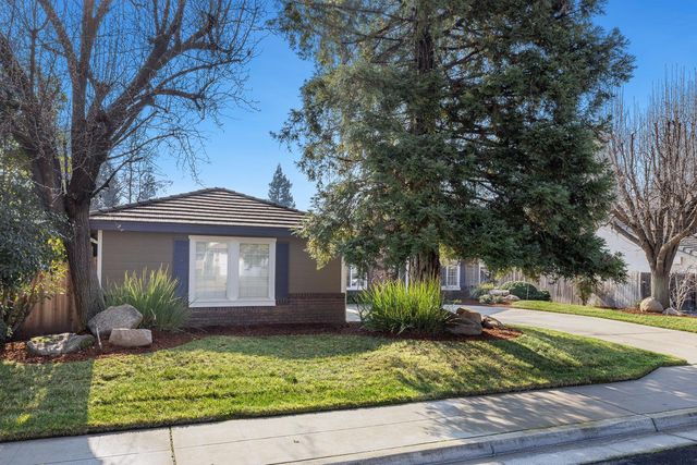 1754 Decatur Avenue, Clovis, CA 93611