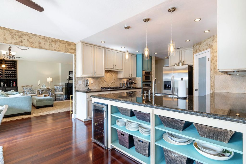 Image 15 of property listing at 1754 Decatur Avenue, Clovis, CA 93611