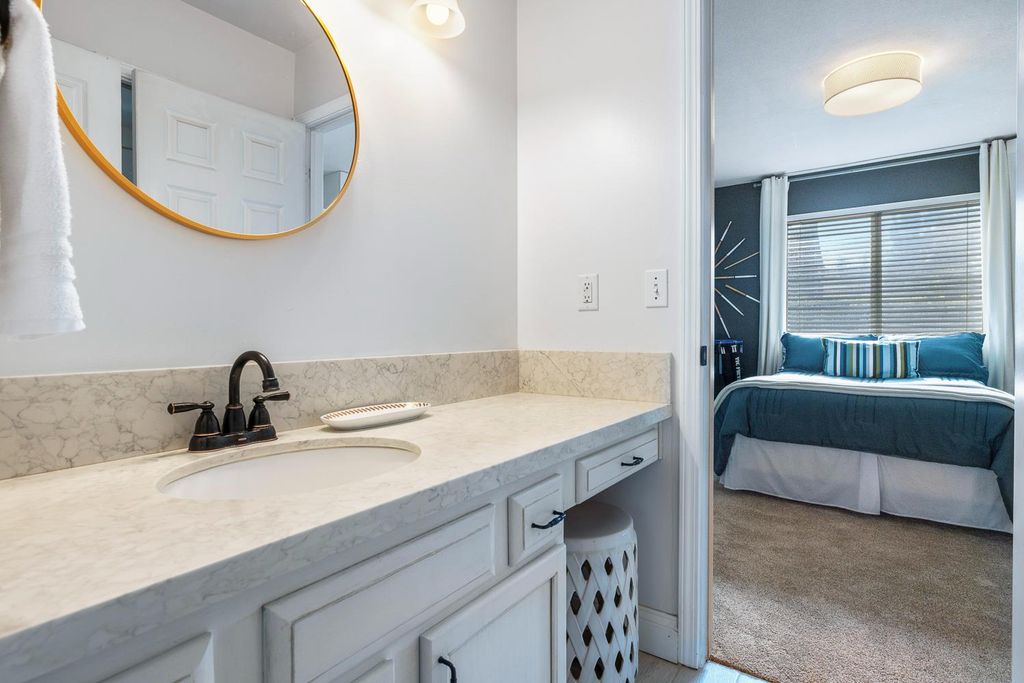 Image 33 of property listing at 1754 Decatur Avenue, Clovis, CA 93611