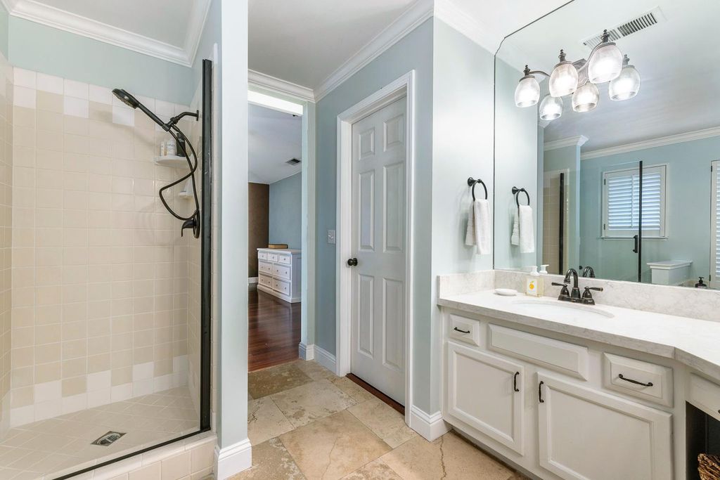 Image 45 of property listing at 1754 Decatur Avenue, Clovis, CA 93611