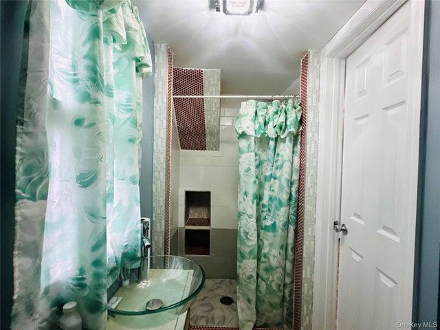 14 Macdonnell Heights, Poughkeepsie, NY 12603