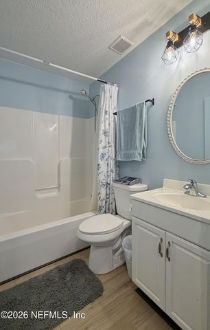 327 KEUKA LAKE Trail, Interlachen, FL 32148